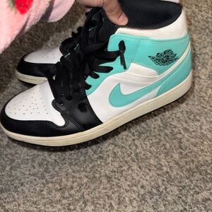 Nike Air Jordan 1
